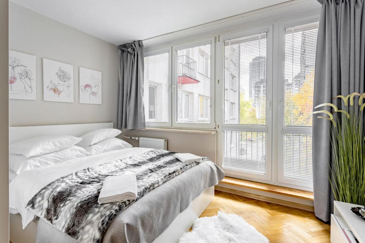 Hala Mirowska Apartments Warsaw Exterior photo